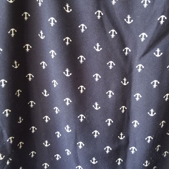 LILA ROSE Long Sleeve Sail Anchor Design - Picture 2 of 6